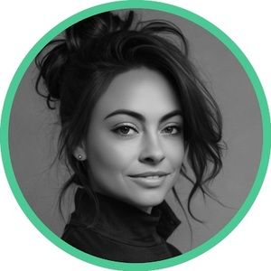 Meet your Posher, Alexandra